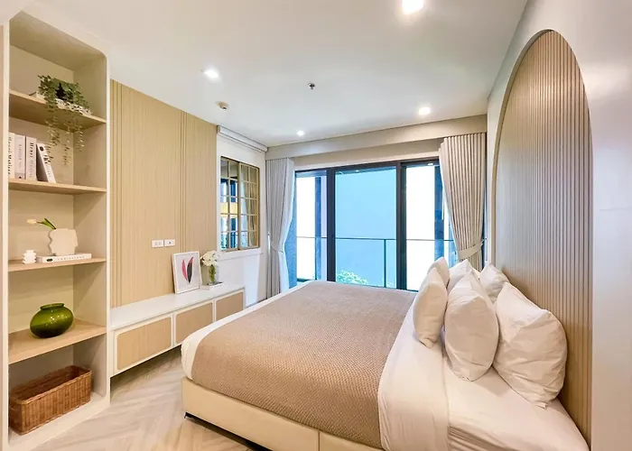 Bts Thong Lo L Large 60 Sqm L Pool And Gym L Sontana *