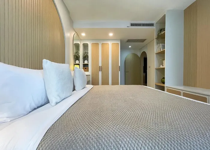 Bts Thong Lo L Large 60 Sqm L Pool And Gym L Sontana アパート