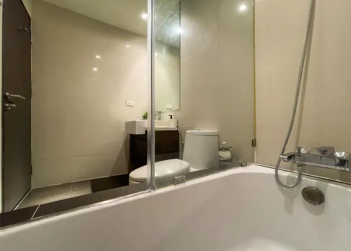 Bts Thong Lo L Large 60 Sqm L Pool And Gym L Sontana * バンコク都