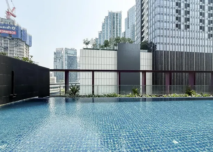 Bts Thong Lo L Large 60 Sqm L Pool And Gym L Sontana * バンコク都