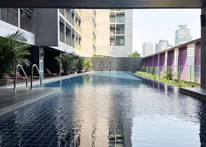 Bts Thong Lo L Large 60 Sqm L Pool And Gym L Sontana *